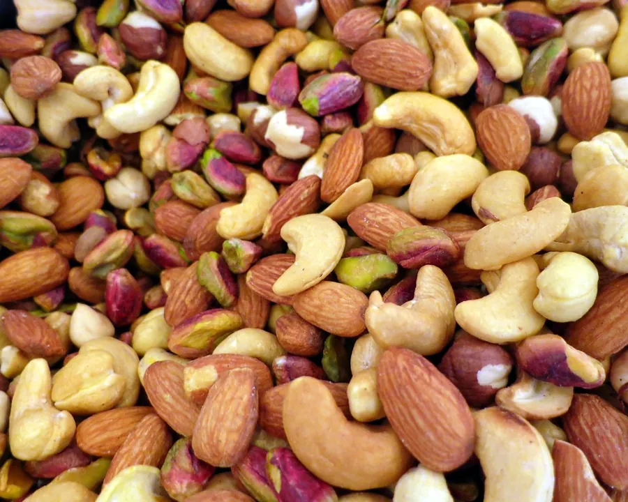 Cashew, almond and pistachio kernels